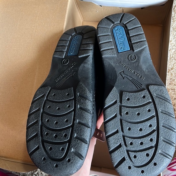 EUC/Hardly Worn comfortable Ultra Massage Cuddlers women’s size 9 work shoes! - Picture 6 of 6